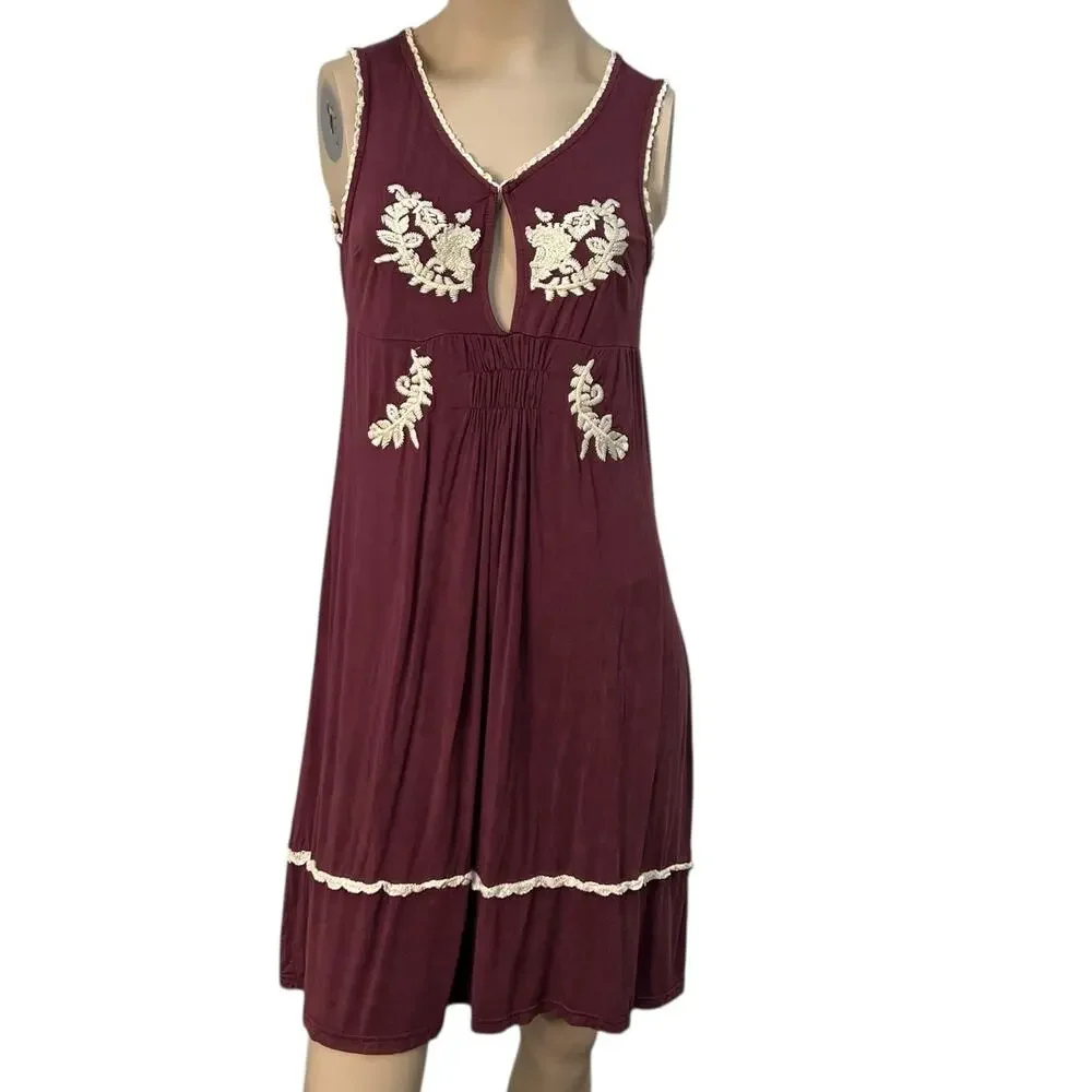 POL Embroidered Sleeveless Burgundy Dress Size Medium Flowy Boho Romantic Indie